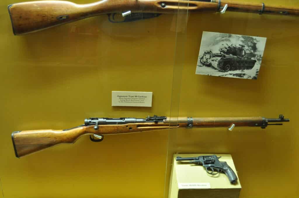 Type_99_carbine Rifle -Source Wikipedia-scaled.