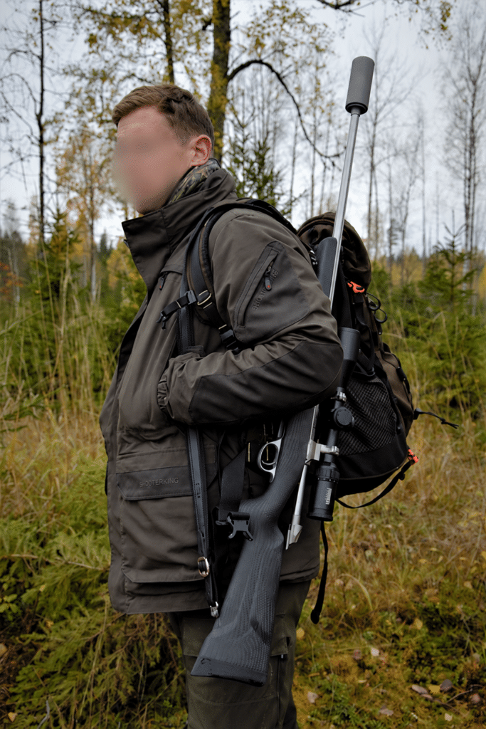 A hunter with a Sako 85
